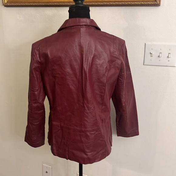 Chadwick’s Red 100% Genuine Leather Plus Size Jacket, Sz. 14P. - Picture 6 of 15